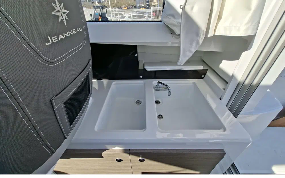 slider 40 Jeanneau Merry Fisher 695 Serie 2