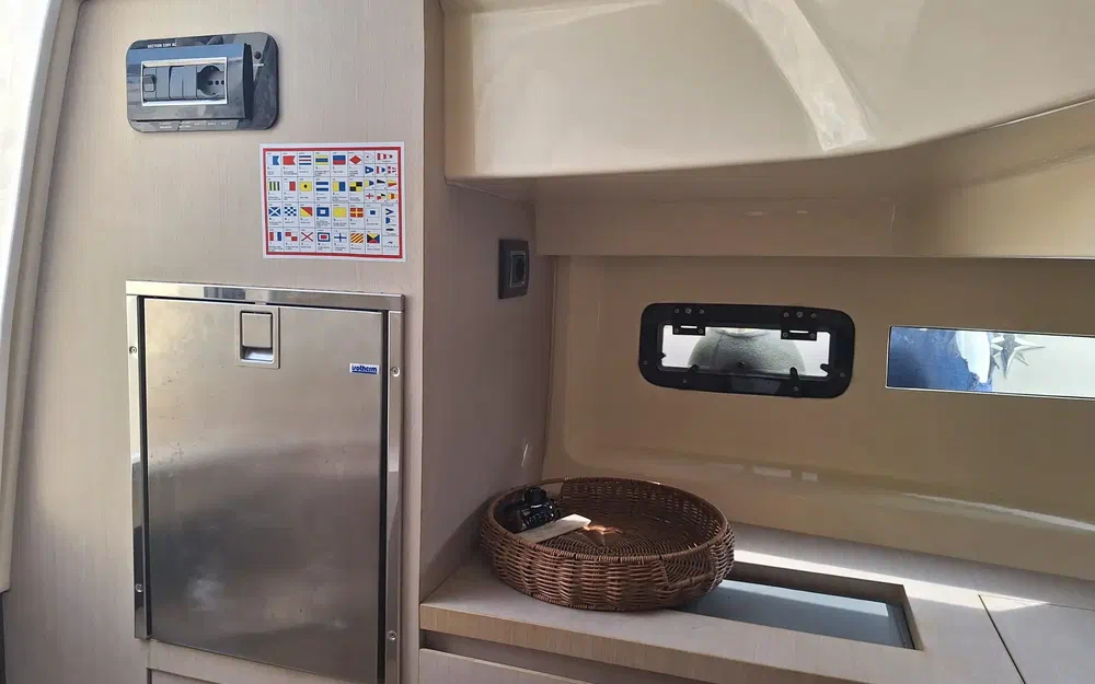 slider 12 Invictus 280 CX