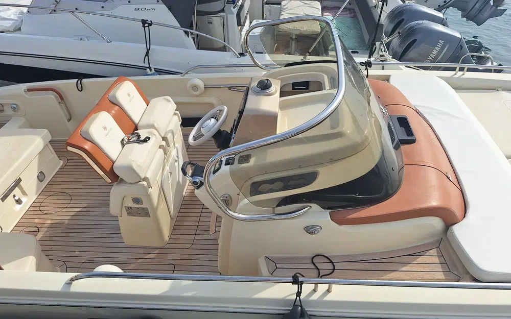 slider 5 Invictus 280 CX