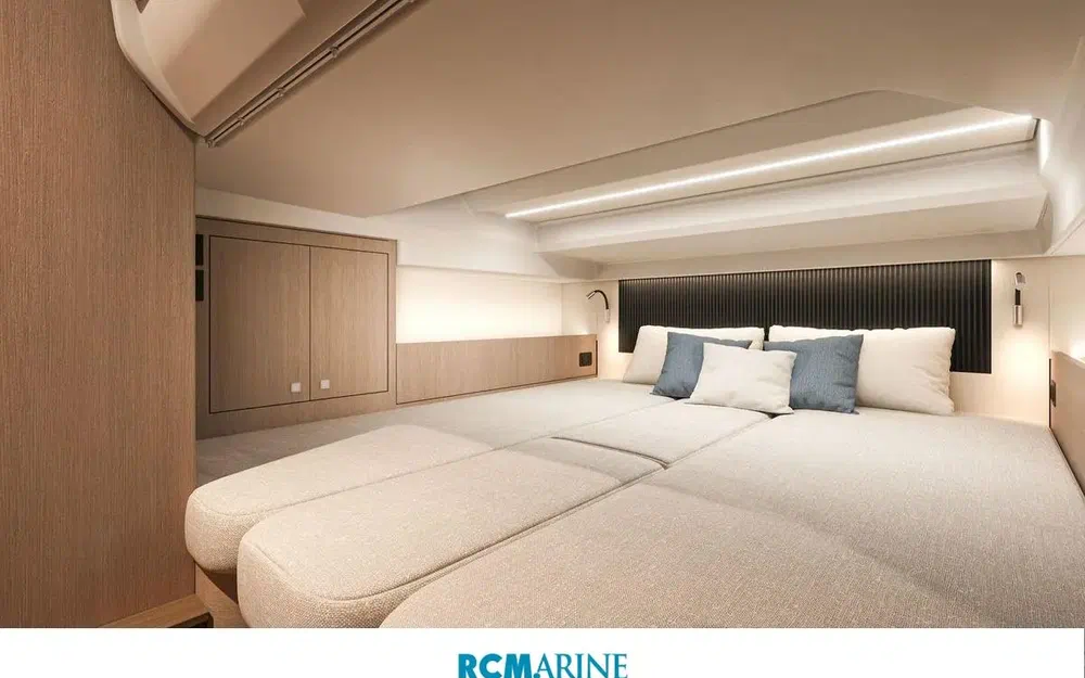 slider 14 Beneteau Gran Turismo 35