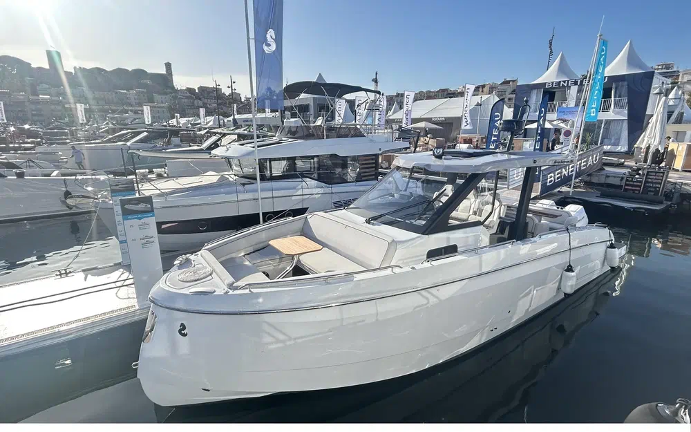 slider 19 Beneteau Gran Turismo 35