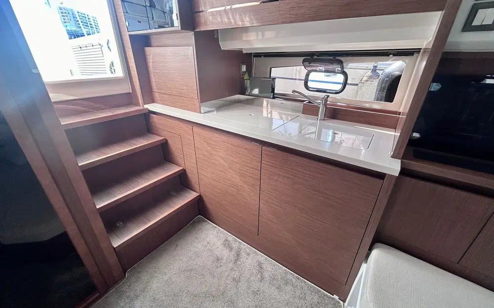 slider 8 Jeanneau Cap Camarat 12.5 WA