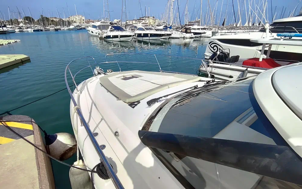 slider 7 Jeanneau Leader 36 Sportop