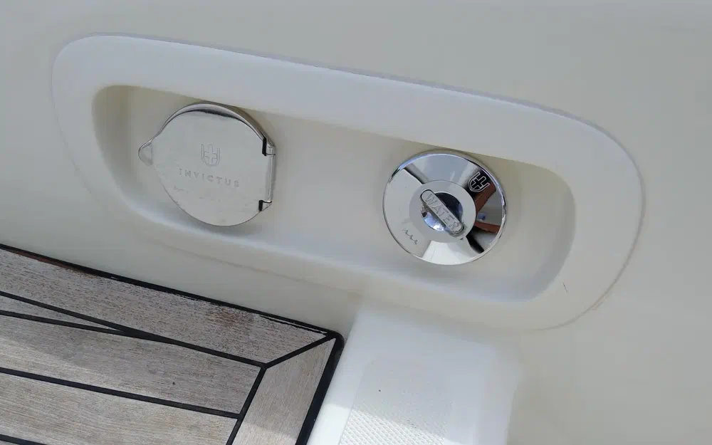 slider 10 Invictus 280 CX