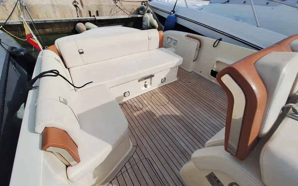 slider 8 Invictus 280 CX