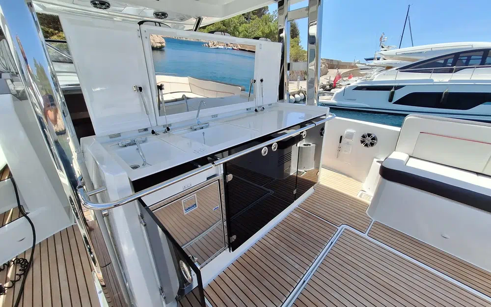 slider 9 Jeanneau Cap Camarat 12.5 WA