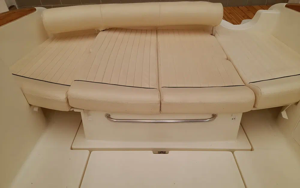 slider 6 Jeanneau Leader 705