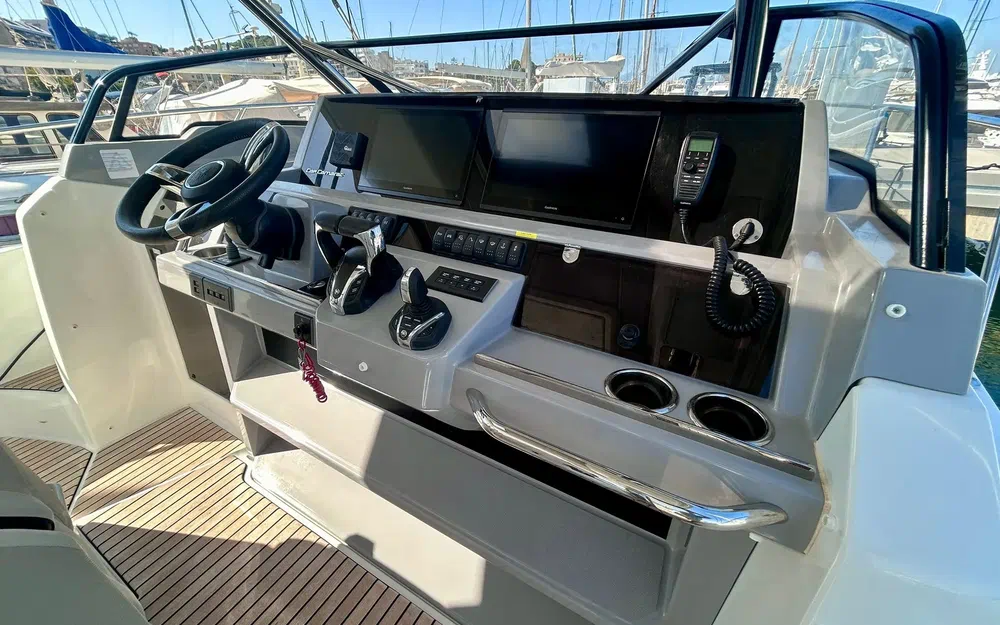 slider 2 Jeanneau Cap Camarat 12.5 WA