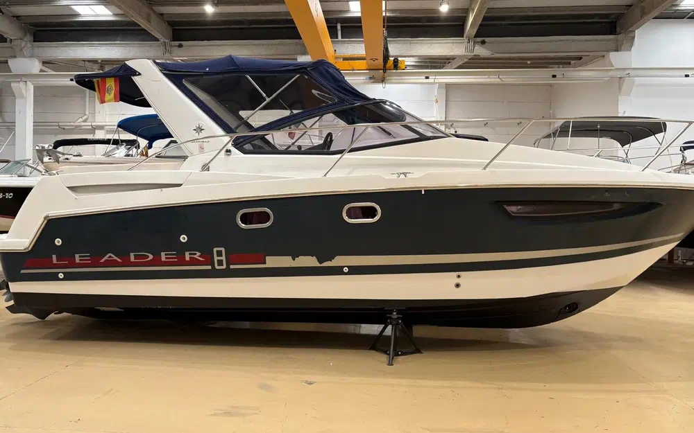 slider 2 Jeanneau Leader 8