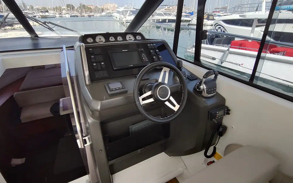 slider 17 Jeanneau Leader 36 Sportop