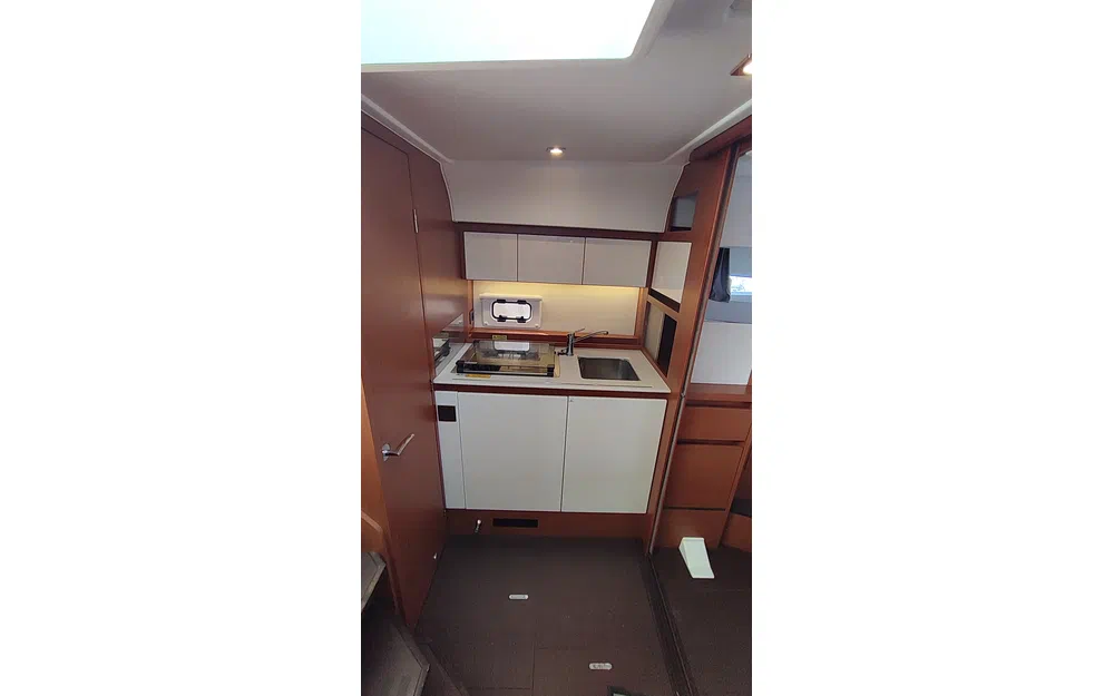 slider 23 Jeanneau Leader 36 Sportop