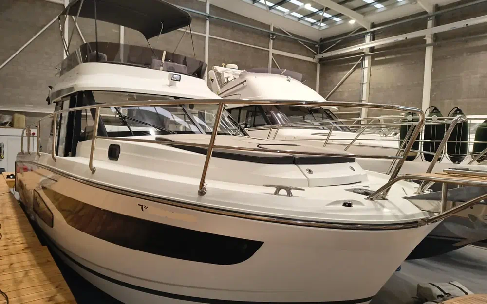 slider 0 Jeanneau Merry Fisher 1095