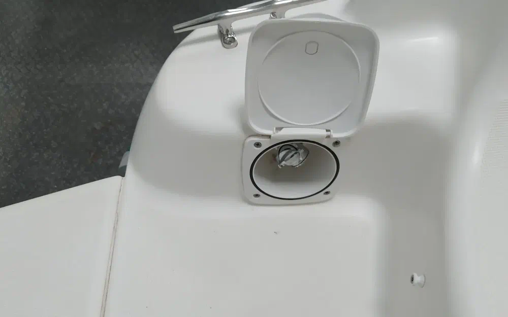 slider 10 Jeanneau Leader 705