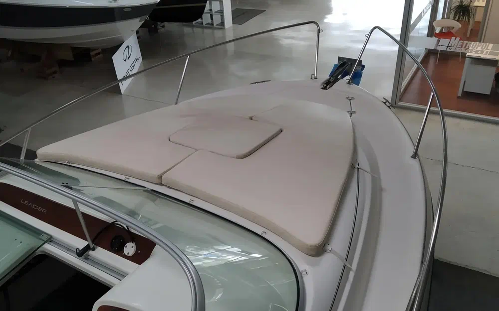 slider 5 Jeanneau Leader 705