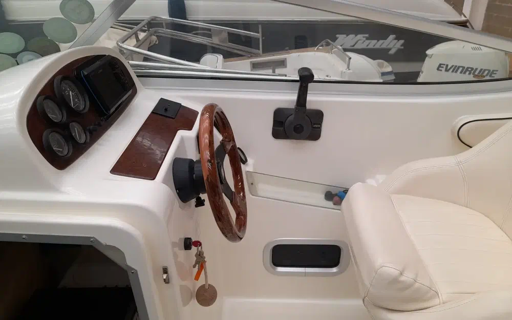 slider 7 Jeanneau Leader 705