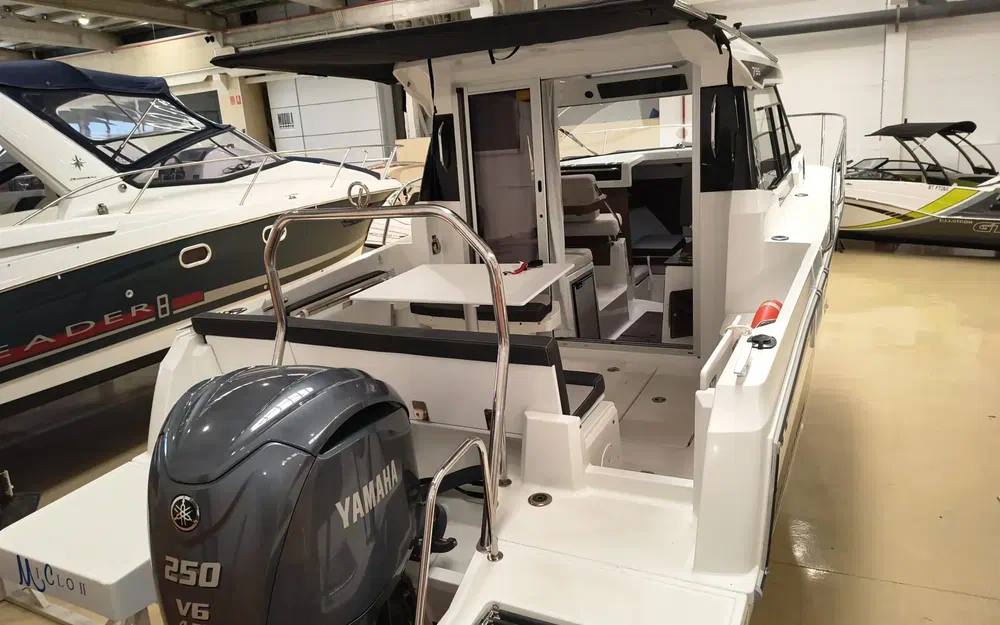 slider 1 Jeanneau Merry Fisher 795 Serie 2