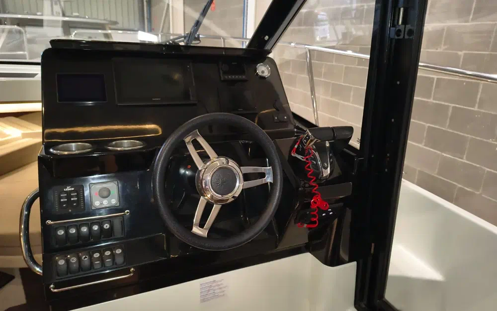 slider 41 Jeanneau Merry Fisher 1095