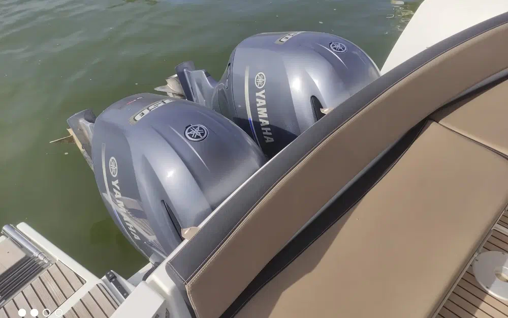 slider 3 Jeanneau Merry Fisher 855