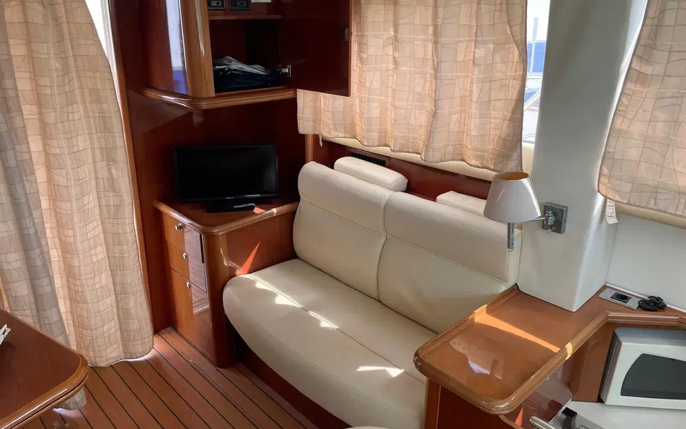 slider 7 Jeanneau Prestige 36