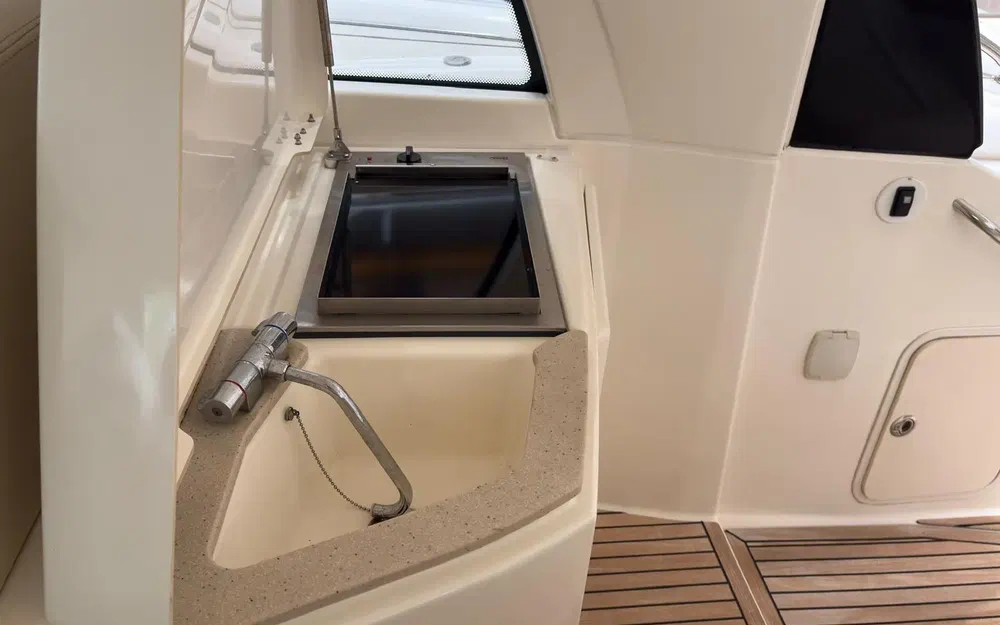 slider 11 Jeanneau Prestige 38 S