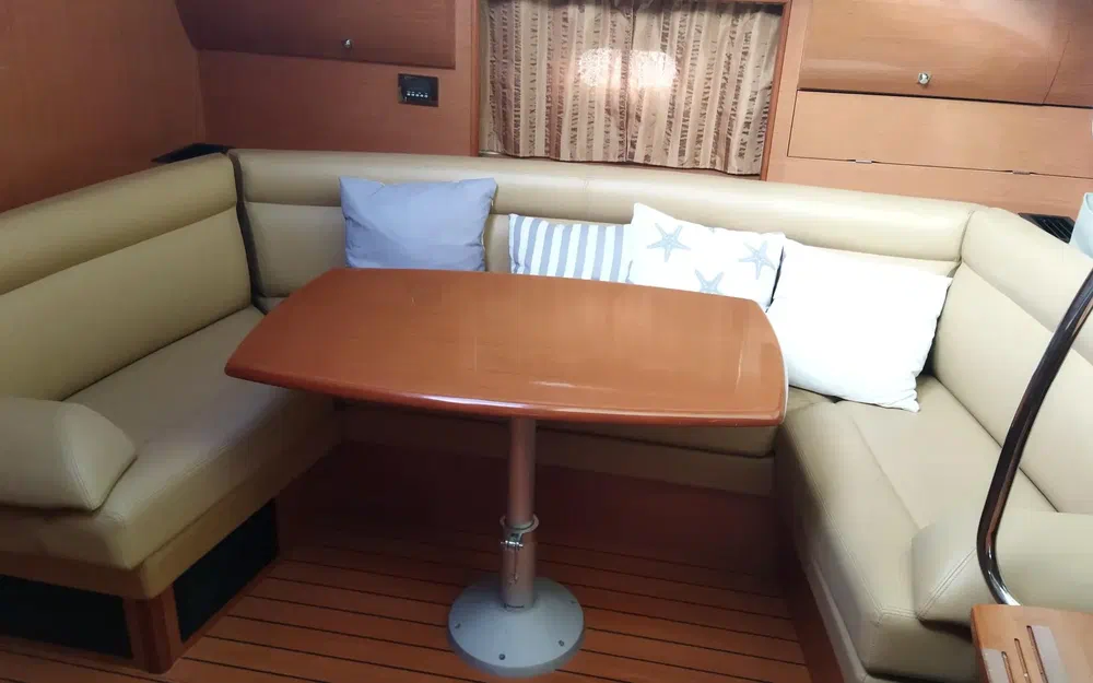 slider 21 Jeanneau Prestige 38 S