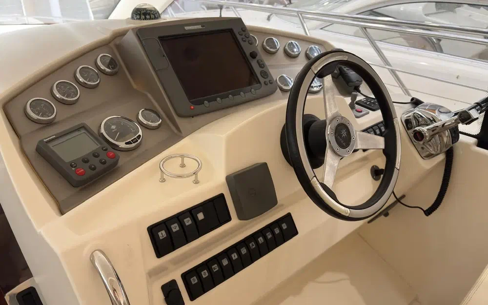 slider 8 Jeanneau Prestige 38 S