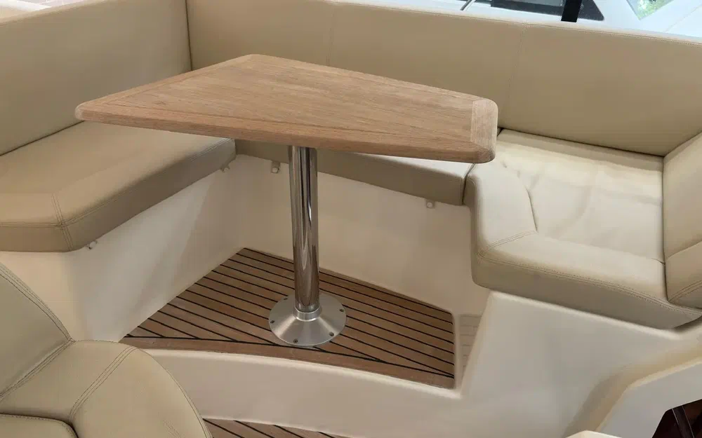 slider 12 Jeanneau Prestige 38 S