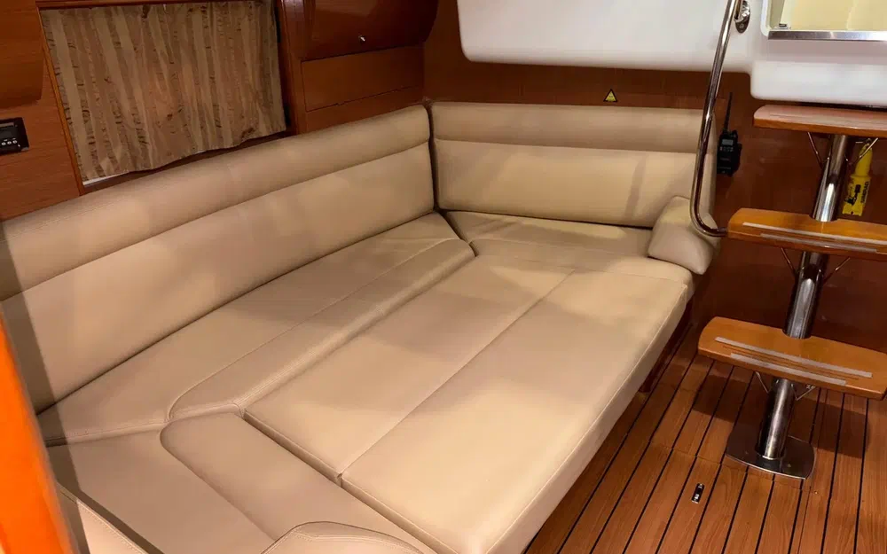 slider 13 Jeanneau Prestige 38 S