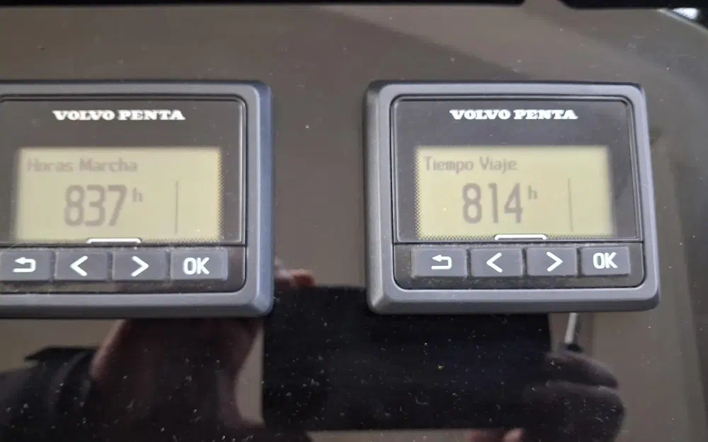 slider 101 Prestige Yachts 520 Fly