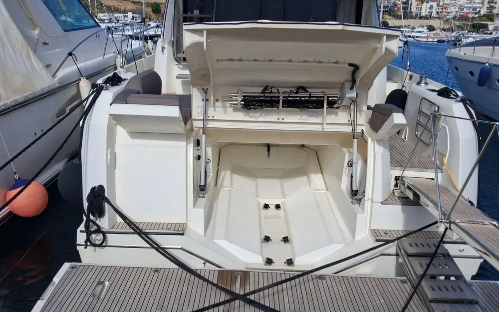 slider 32 Prestige Yachts 520 Fly