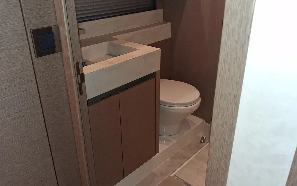 slider 84 Prestige Yachts 520 Fly