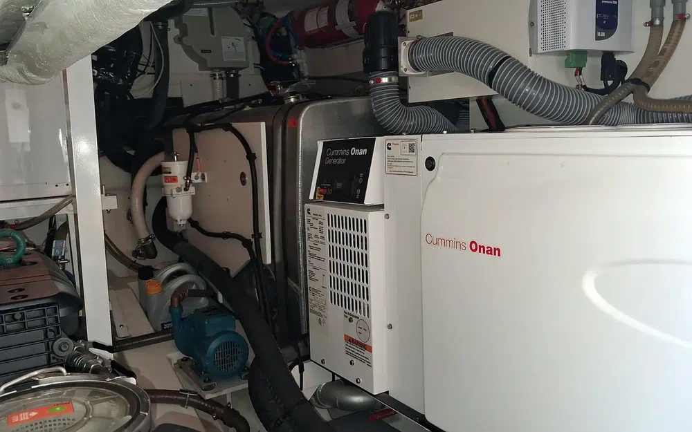 slider 93 Prestige Yachts 520 Fly