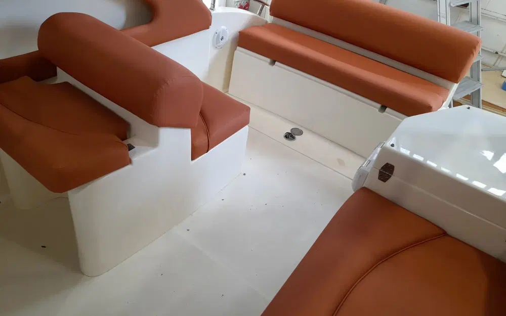 slider 7 Coverline 710 Cabin