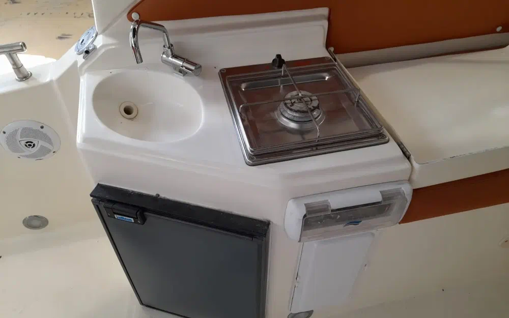 slider 8 Coverline 710 Cabin