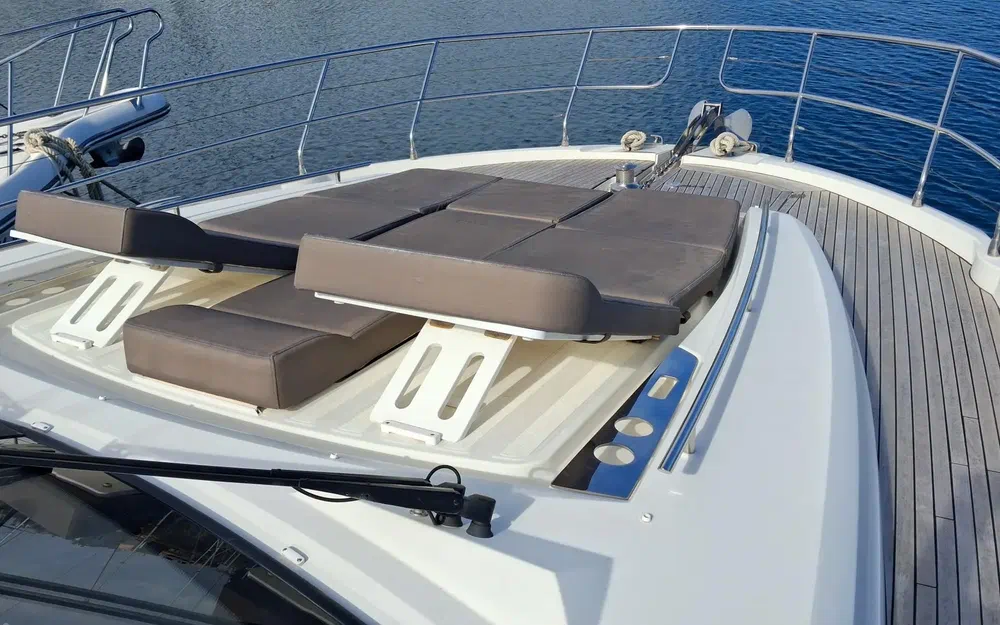 slider 26 Prestige Yachts 520 Fly