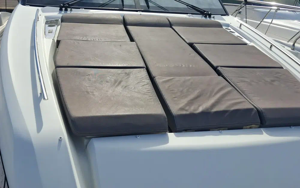 slider 27 Prestige Yachts 520 Fly