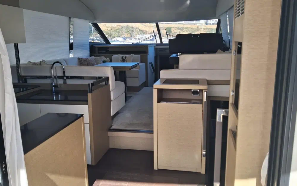 slider 36 Prestige Yachts 520 Fly