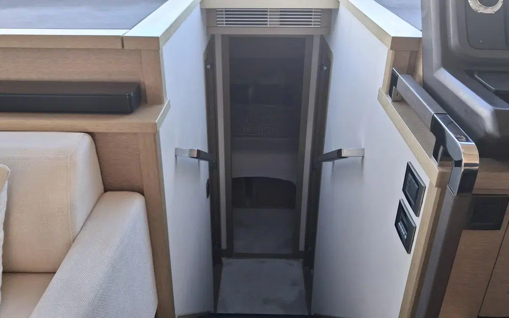 slider 76 Prestige Yachts 520 Fly