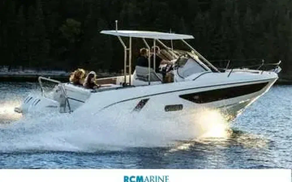 slider 4 Beneteau Flyer 9 Sundeck