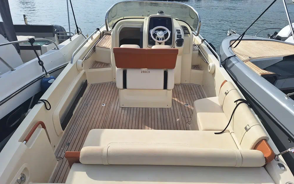 slider 6 Invictus 280 CX