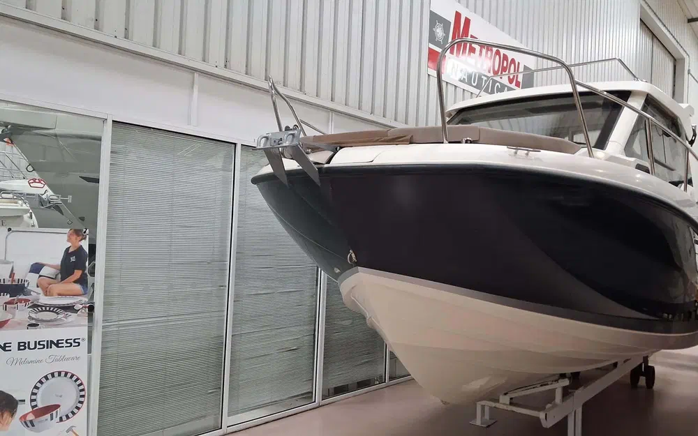 slider 1 Quicksilver 675 Weekend