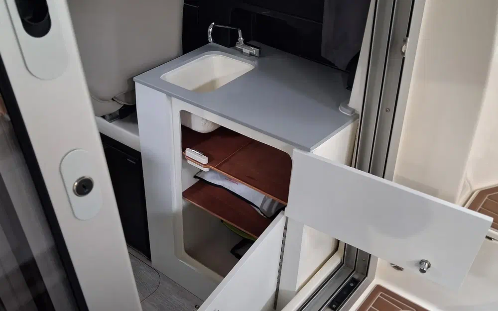 slider 31 Quicksilver 675 Weekend