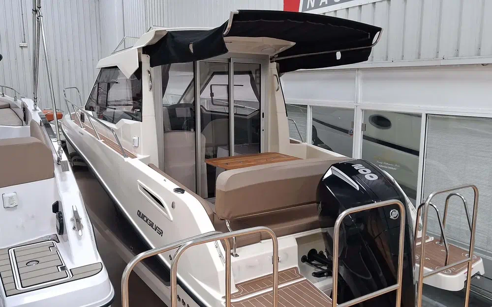 slider 7 Quicksilver 675 Weekend