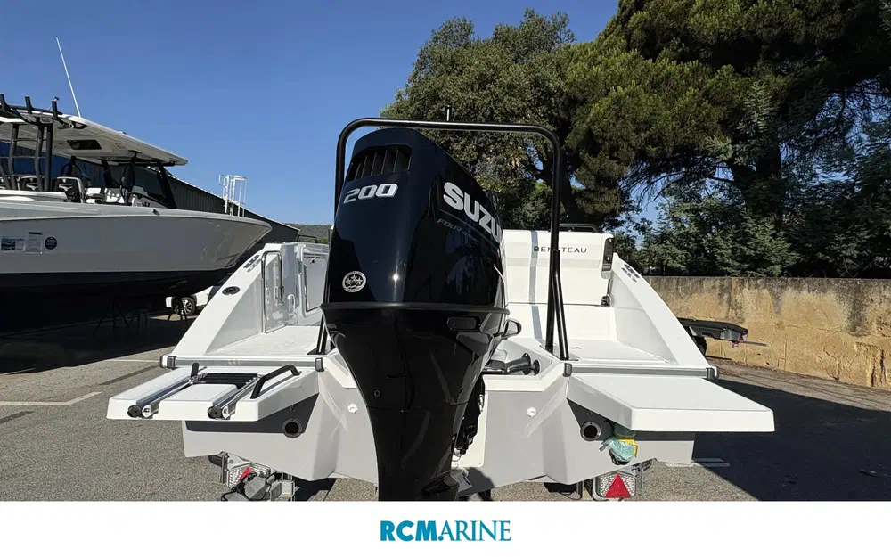 slider 11 Beneteau Flyer 7 SPACEdeck
