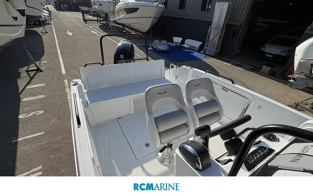 slider 16 Beneteau Flyer 7 SPACEdeck