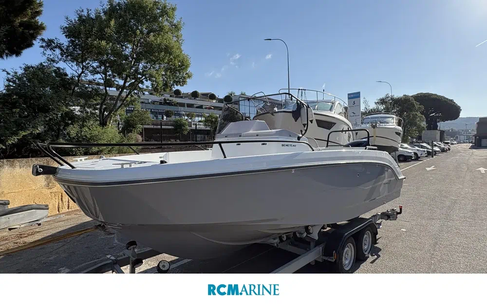 slider 8 Beneteau Flyer 7 SPACEdeck