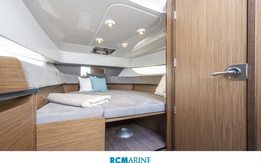 slider 5 Beneteau Flyer 9 Sundeck