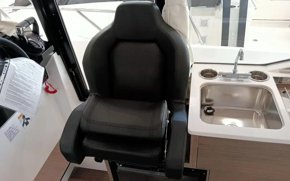 slider 14 Jeanneau Merry Fisher 895 Serie 2