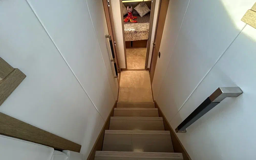 slider 28 Prestige Yachts 590 Fly