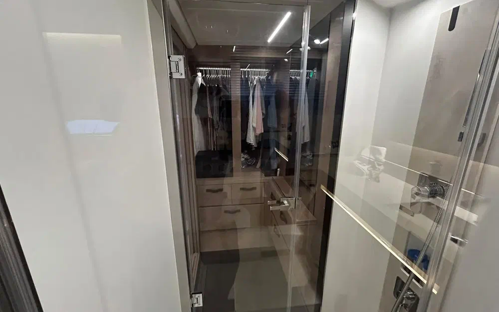 slider 31 Prestige Yachts 590 Fly